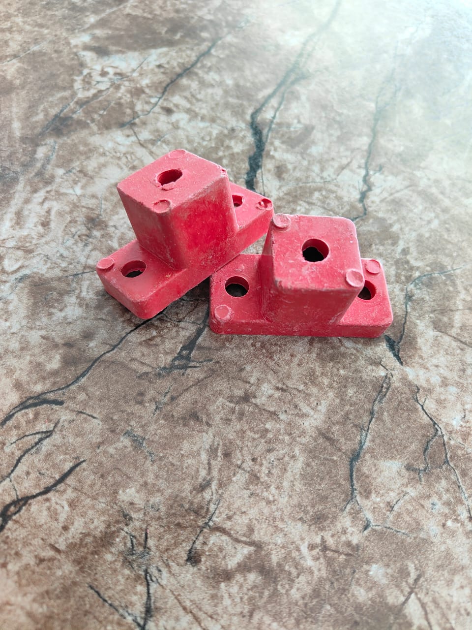 T type insulator